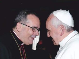 Monsignor Antonio Guido Filipazzi e papa francesco