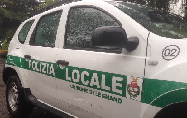 legnano aggressione polizialocale
