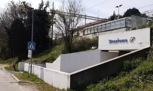 albizzate rapina stazione minorenni