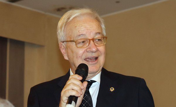 Lions club governatore gino balestra