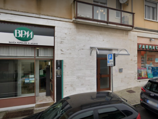 sumirago banca rapinatori