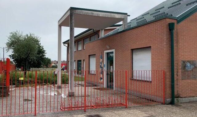 cavaria targa commemorativa insegnanti