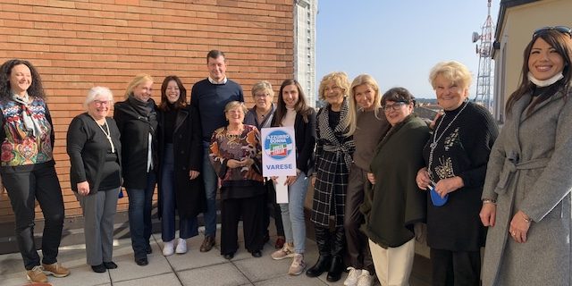 varese azzurro donna