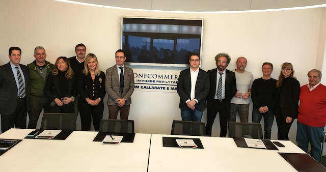 gallarate sgarbi gala commercio