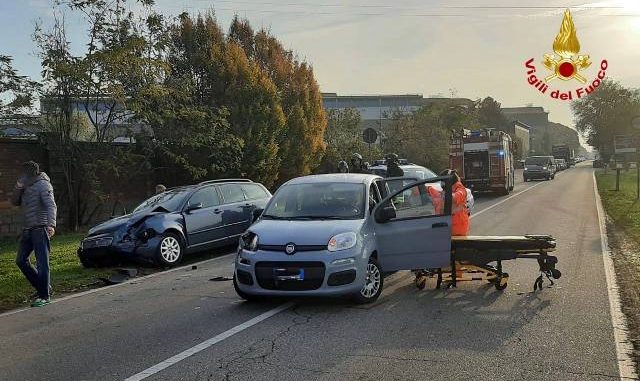 caronno pertusella incidente varesina