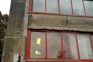 busto scuole moro degrado