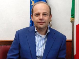 lonate ferno divorzio gelosa