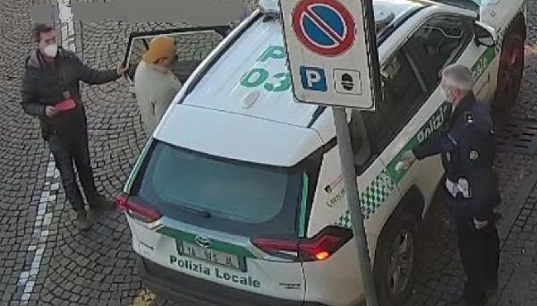 castanoprimo vandalo stazione polizialocale