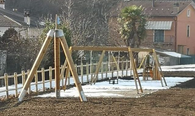 induno vandali parco giochi