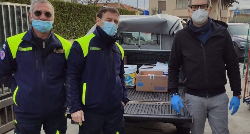 oggiona pacchi alimentari famiglie volontari