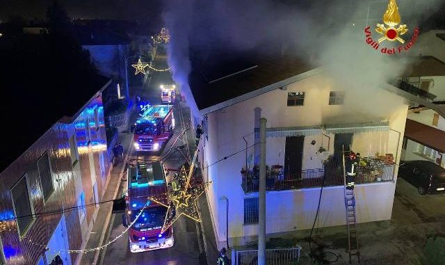 venegono inferiore incendio