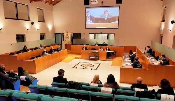Gallarate ospedale dibattito pubblico