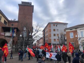 rescaldina corteo sindacati emerson