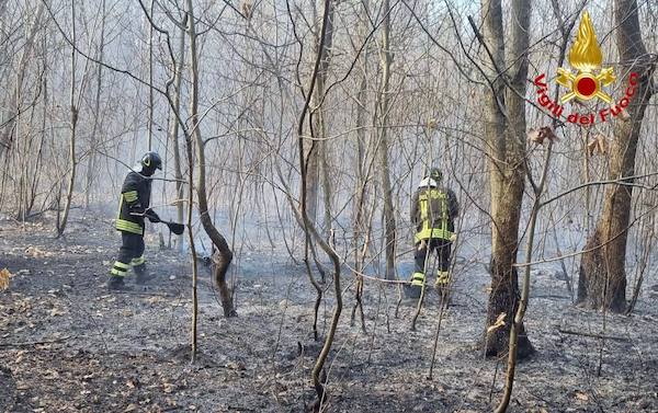 Samarate incendio cascina costa