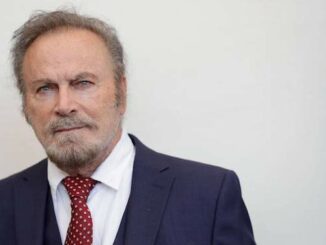 Busto baff franco nero