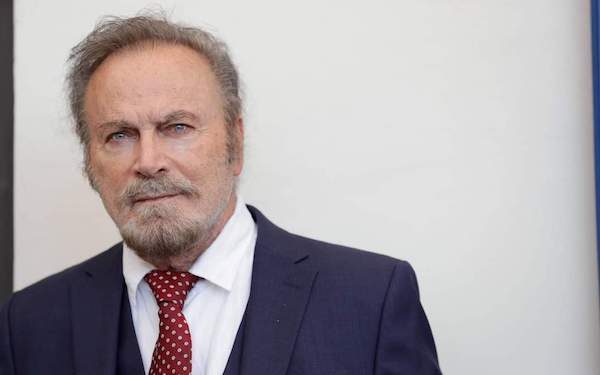 Busto baff franco nero