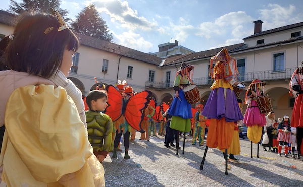 Gallarate carnevale 2022 piazza