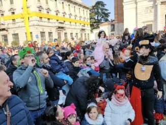 Gallarate carnevale 2022 piazza