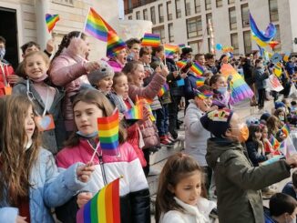 Gallarate manifestazione pace bambini