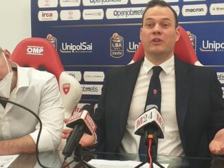 Openjobmetis Varese esonero Roijakkers