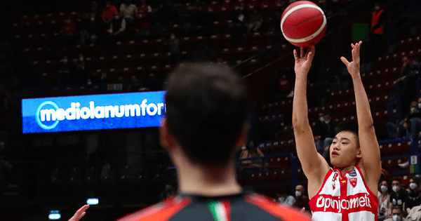Openjobmetis Varese Zhao esordio