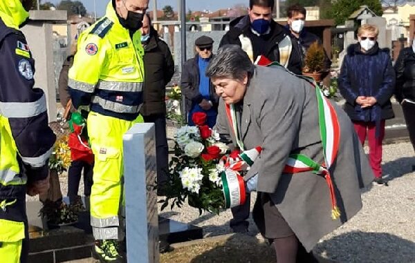 lapide magnago giornata vittime covid