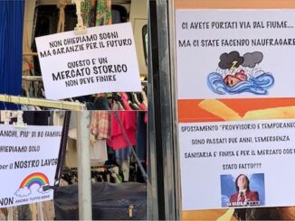 sesto mercato protesta cartelli