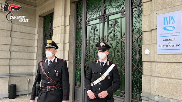 Varese reddito di cittadinanza denunce