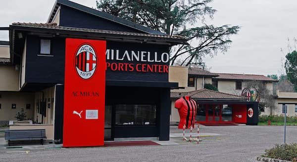 carnago milan milanello trasloca