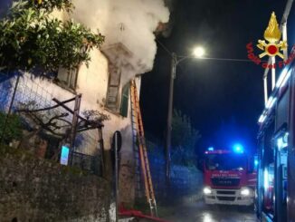 cadegliano incendio abitazione inagibile