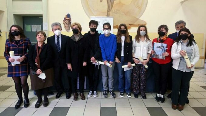 Busto liceo Arianna Pinciroli