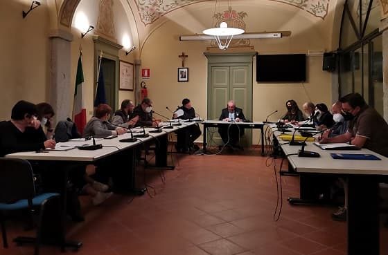 sumirago opposizione rissa bando
