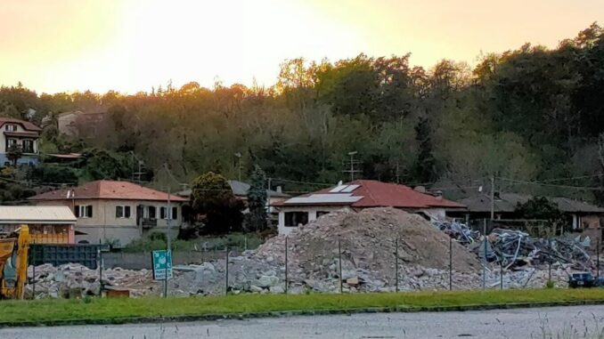 vergiate emmezeta magazzino supermercato