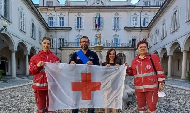 varese bandiera cri