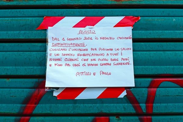 Gallarate negozi chiusi petrenga