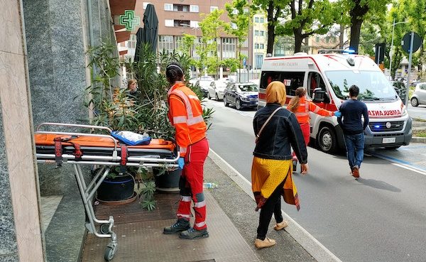 Gallarate aggressione negozio Noor