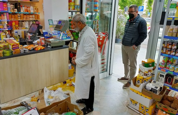 Gallarate aggressione negozio Noor