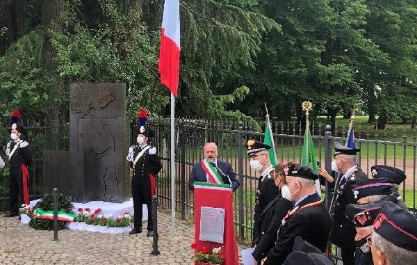 olgiateolona monumento carabinieri