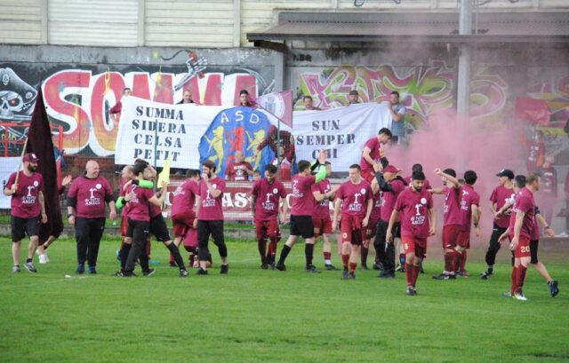 somma tifosi festa conti