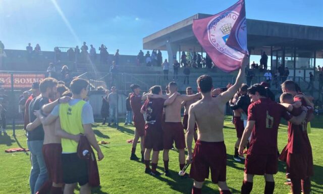 somma tifosi festa conti
