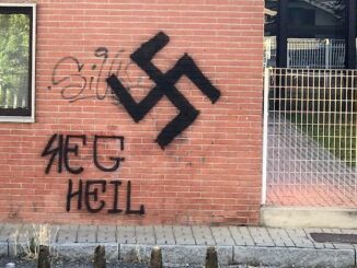 Samarate aslam svastica neonazisti