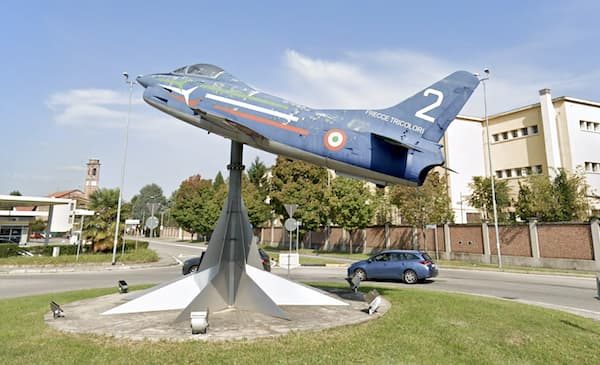 Gallarate rotonda aereo restauro