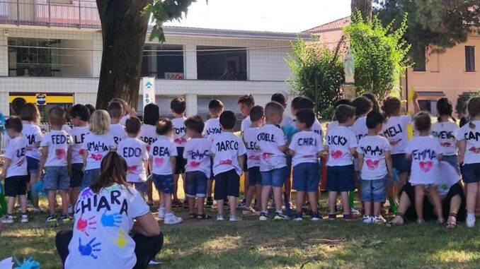 oggiona materna festa fine anno