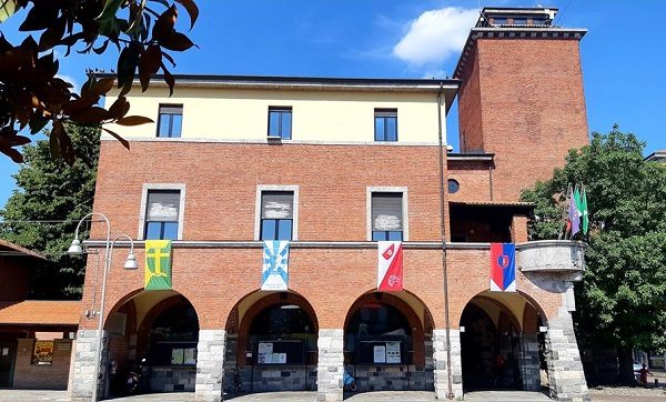 rescaldina palio contrade sfilata