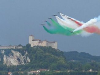 angera frecce tricolori lago maggiore