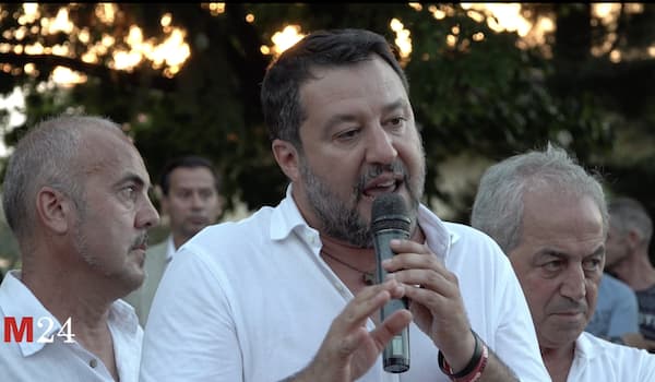 Salvini crisi governo Caronno