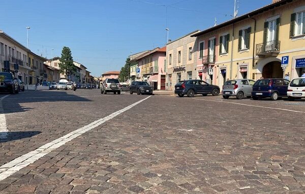 castanoprimo lavori piazza