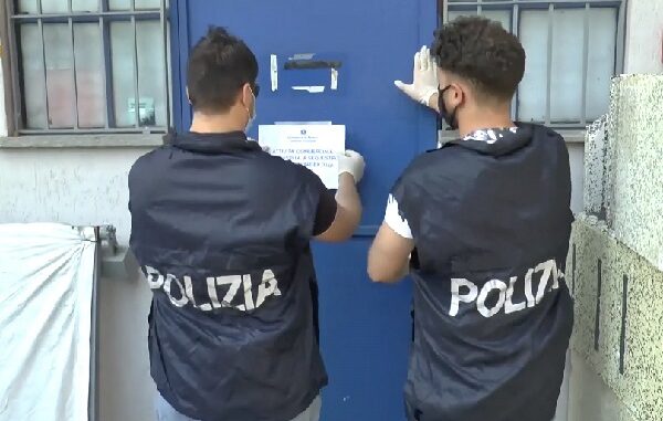 legnano polizia ladra seriale