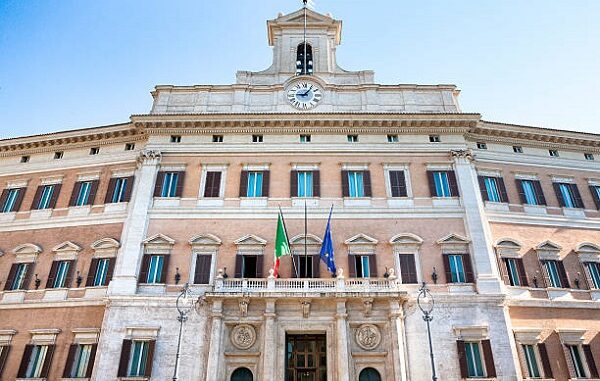 governo crisi elezioni vergogna