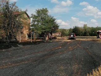 vanzaghello incendi cascina vigilidelfuoco